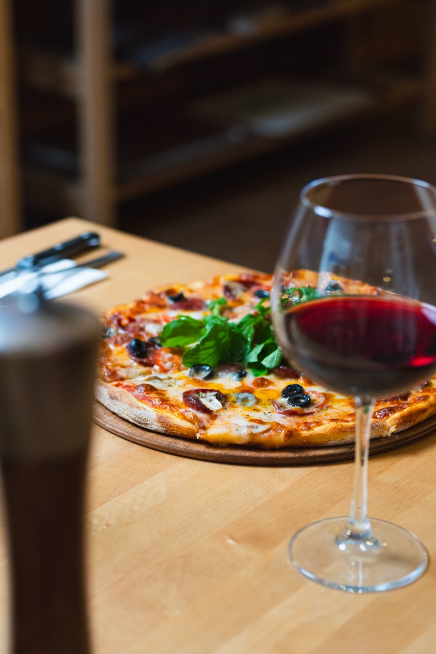 Pizza & Şarap